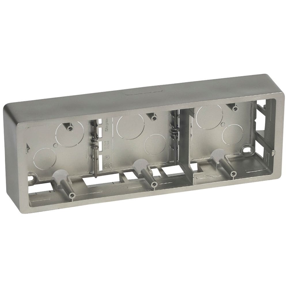 Legrand - Cadre saillie Céliane 3 postes horizontal ou vertical titane