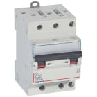 Legrand - Disjoncteur DX3 6000 -vis/vis-3P- 400V~-32A-courbeC-peigne HX3 opti 4P -3M