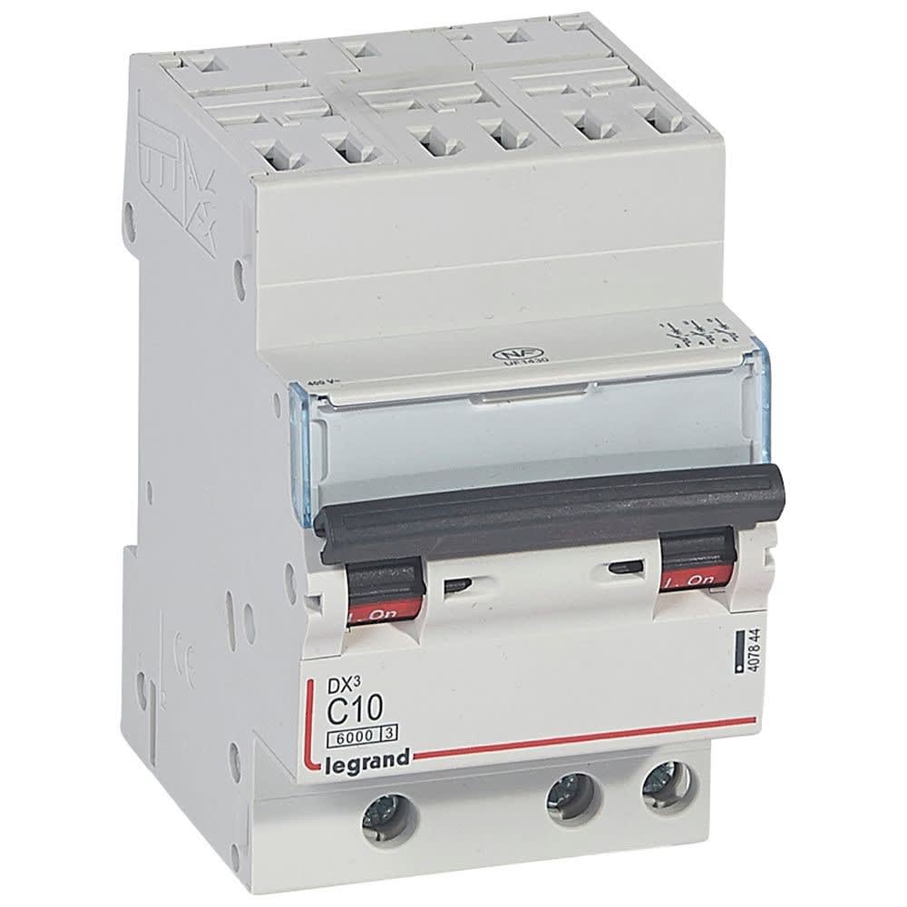 Legrand - Disjoncteur DX3 6000 -auto/vis-3P- 400V~-10A-courbeC-peigne HX3 opti 4P -3M