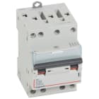 Legrand - Disjoncteur DX3 6000 -vis/vis- 4P- 400V~-32A-courbeC-peigne HX3 opti 4P -3M