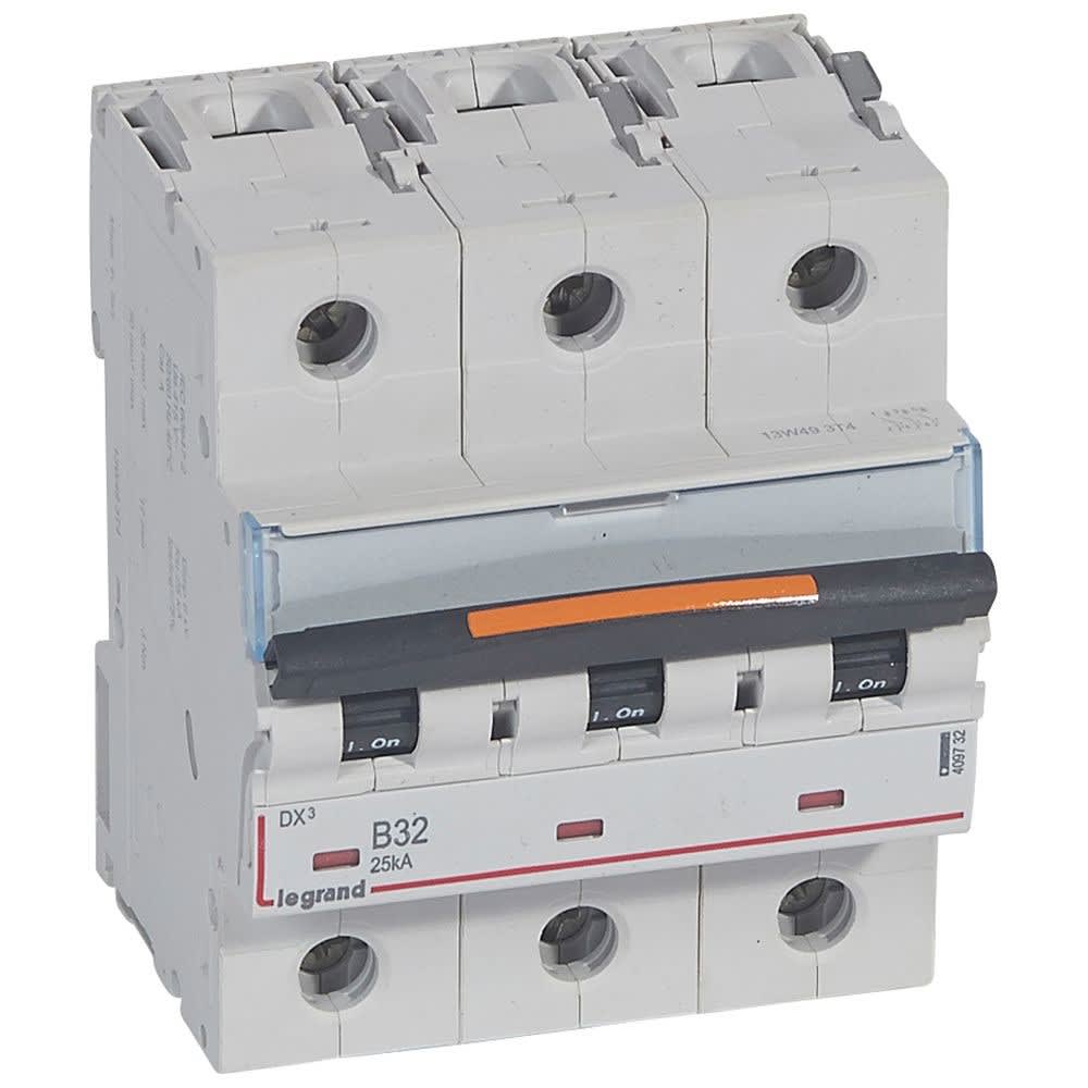 Legrand - Disjoncteur DX3 25kA arrivée haute/départ bas vis 3P 32A courbe B - 4,5 mod