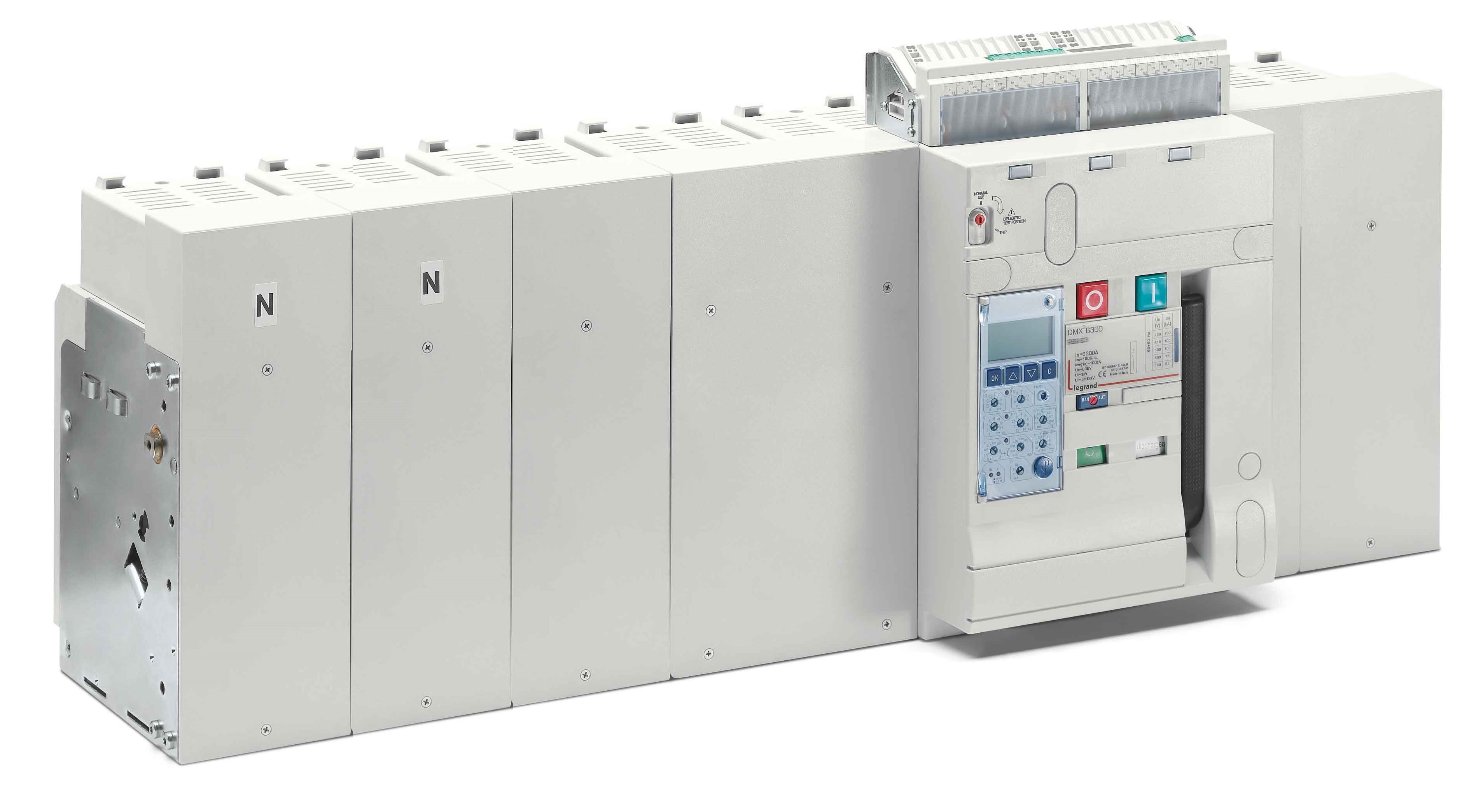Legrand - Disjoncteur ouvert fixe DMX36300 pouvoir de coupure 100kA taille 3 - 4P - 6300A