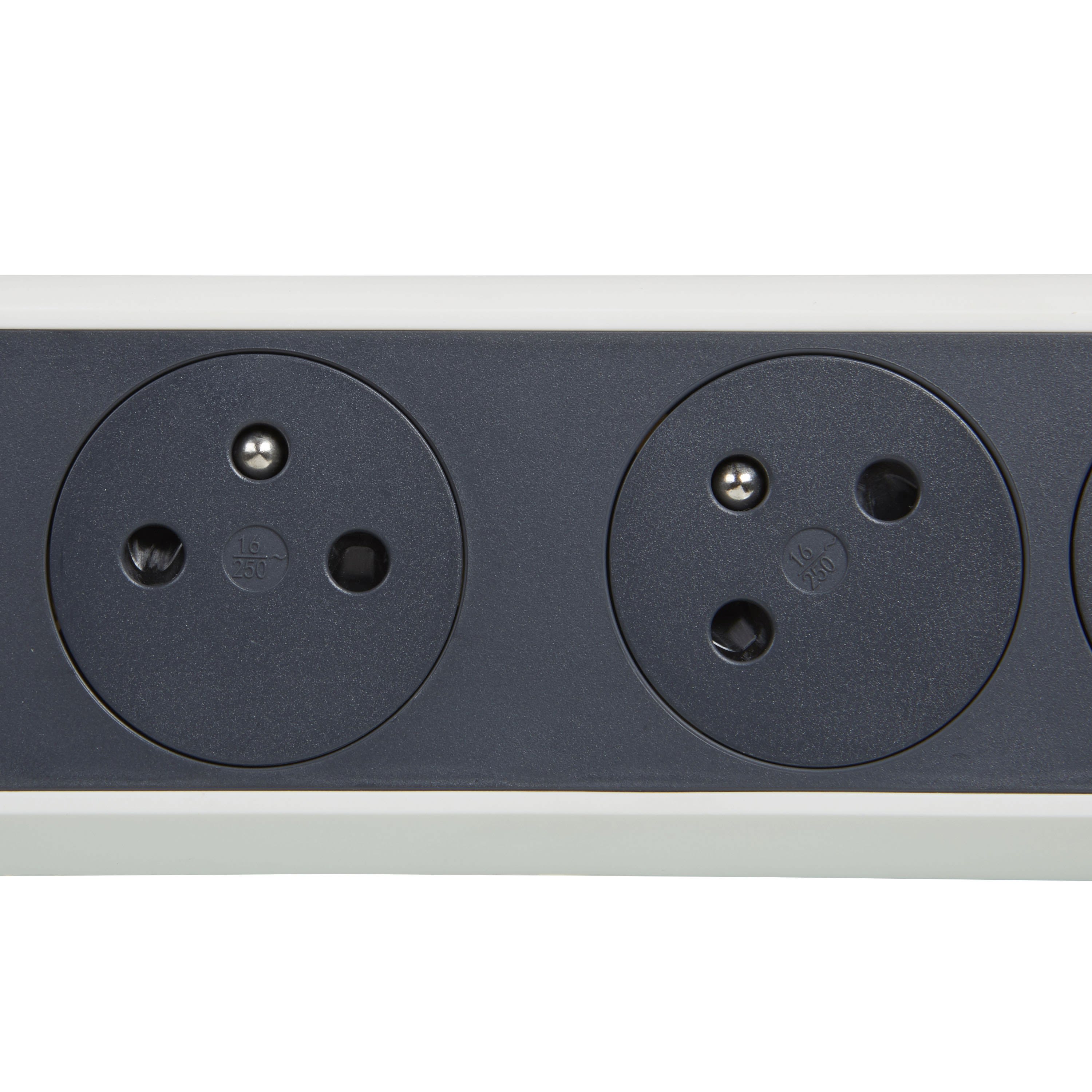 Rallonge 3x2P+T Surface avec interrupteur et cordon 1,5m 3G 1mm2 -  blanc-gris Legrand