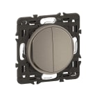 Legrand - Interrupteur ou va-et-vient + poussoir Céliane enjoliveur Titanium et support