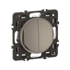 Legrand - Double interrupteur ou va-et-vient Céliane 10AX enjoliveur Titanium et support