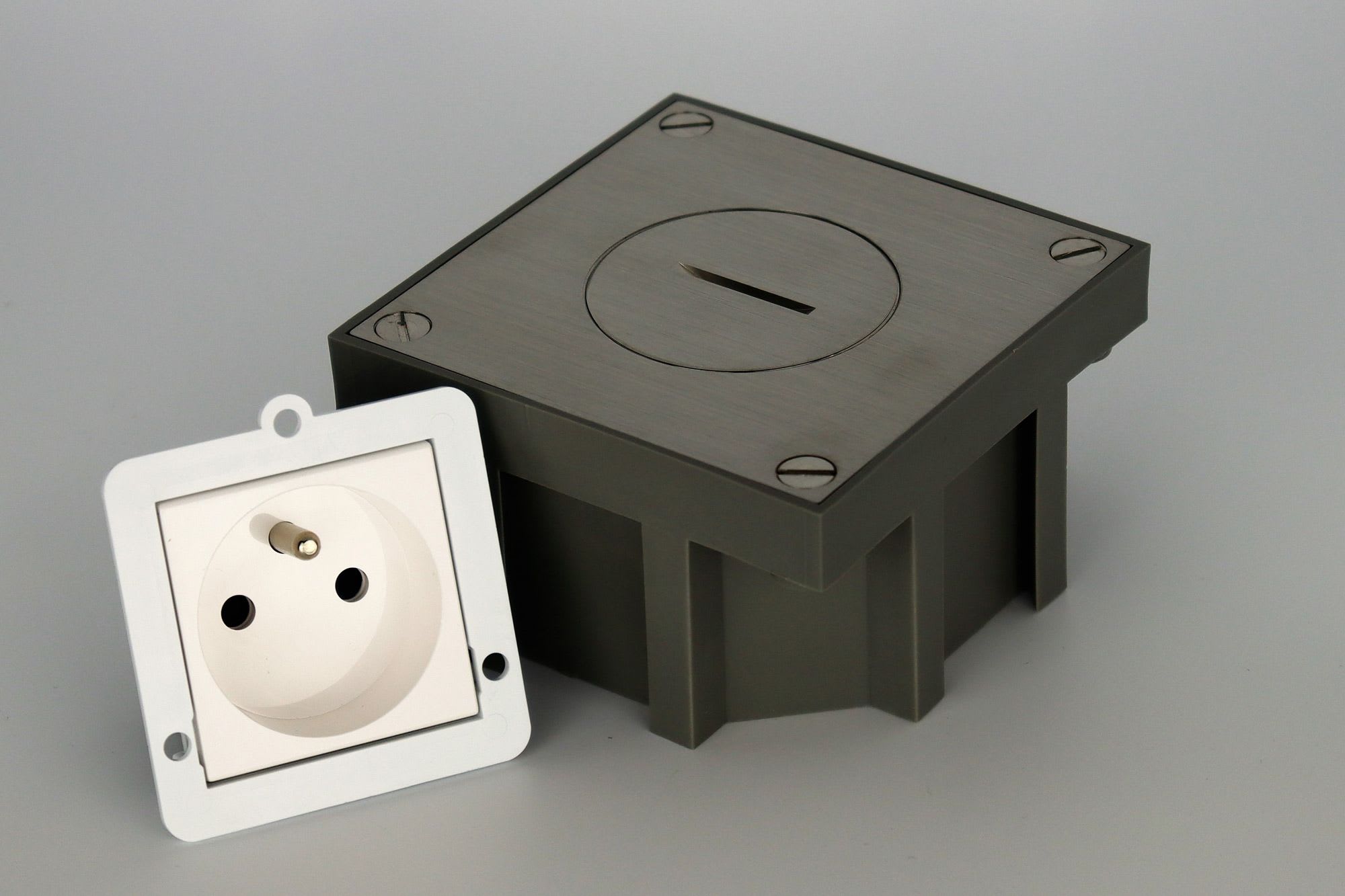 Xeta - ARPI64CI - Kit prise de sol encastree carre 2P+T - inox brosse - IP64 - IK10