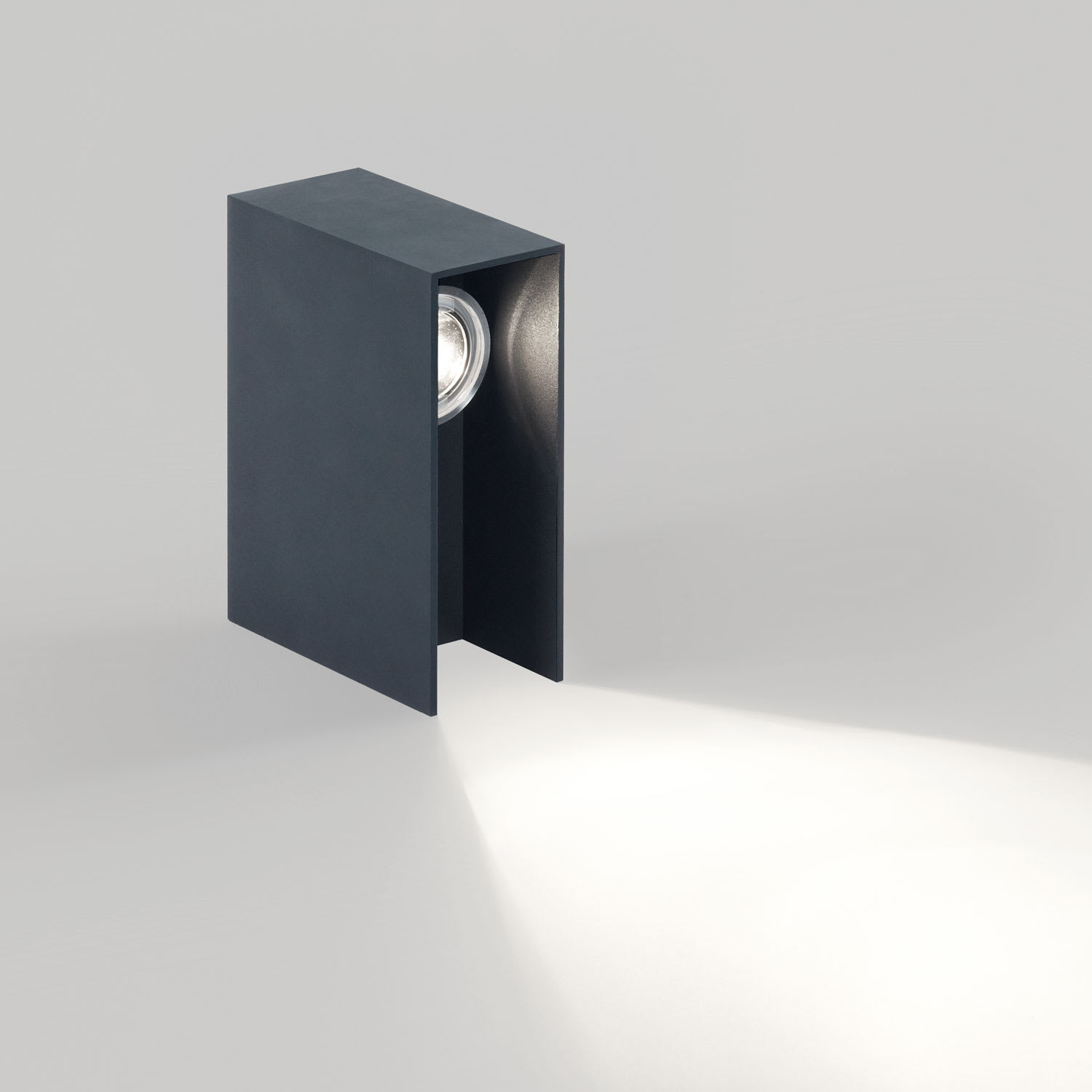 Delta Light - STRIPER 930 N