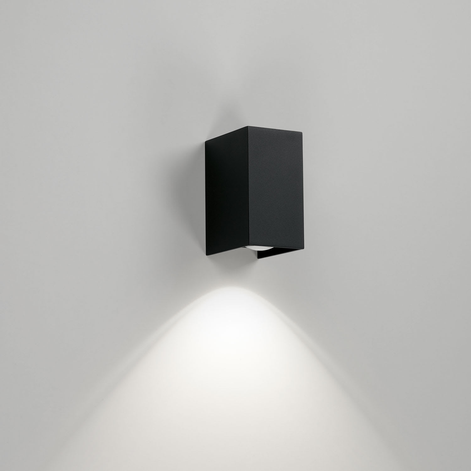 Delta Light - MONO II LED 927 B