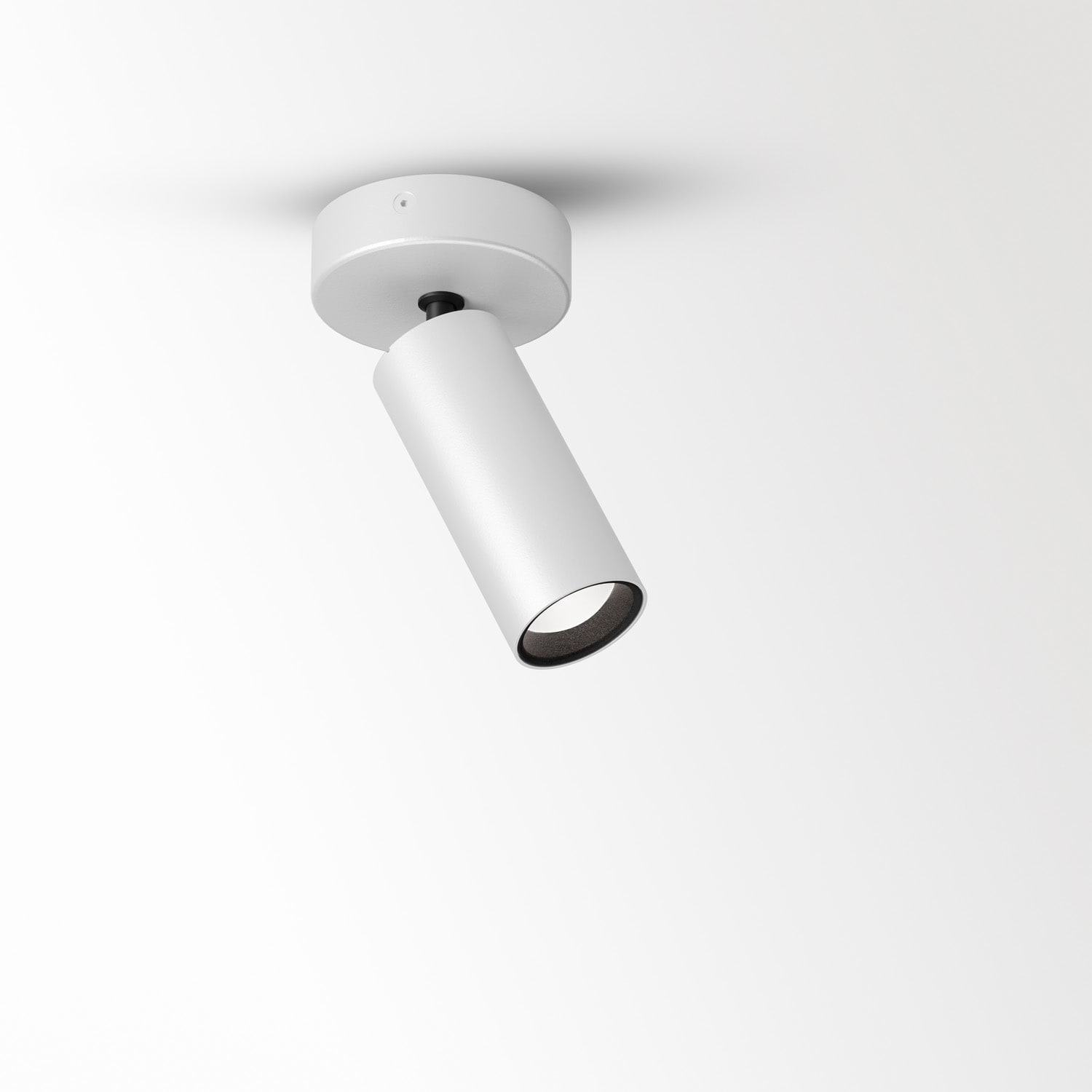 Delta Light - SPY 39 ON FOCUS 927 W