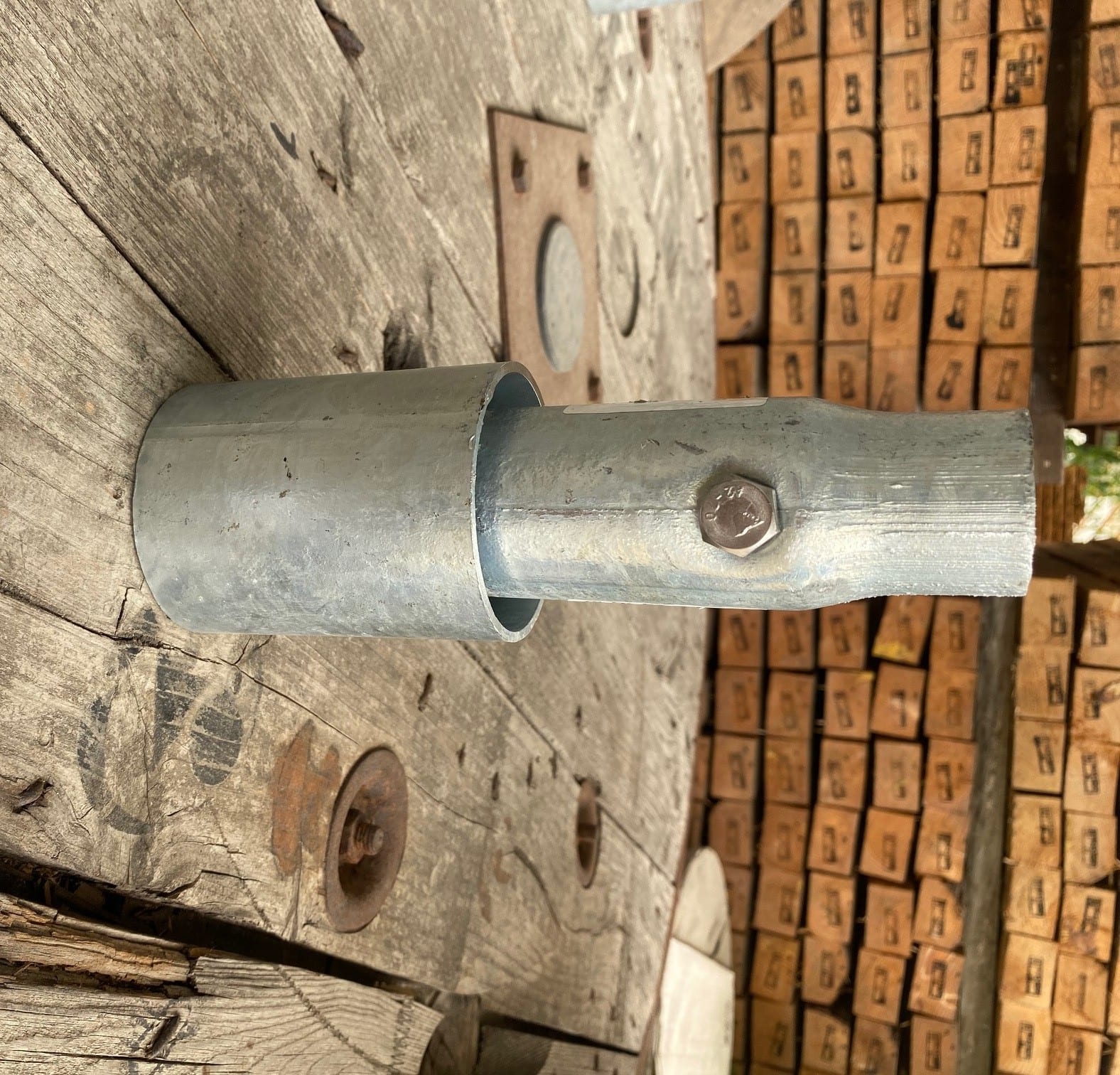 Petit Jean - Embout démontable lisse en acier thermolaqué 76x100mm pour fût 60mm