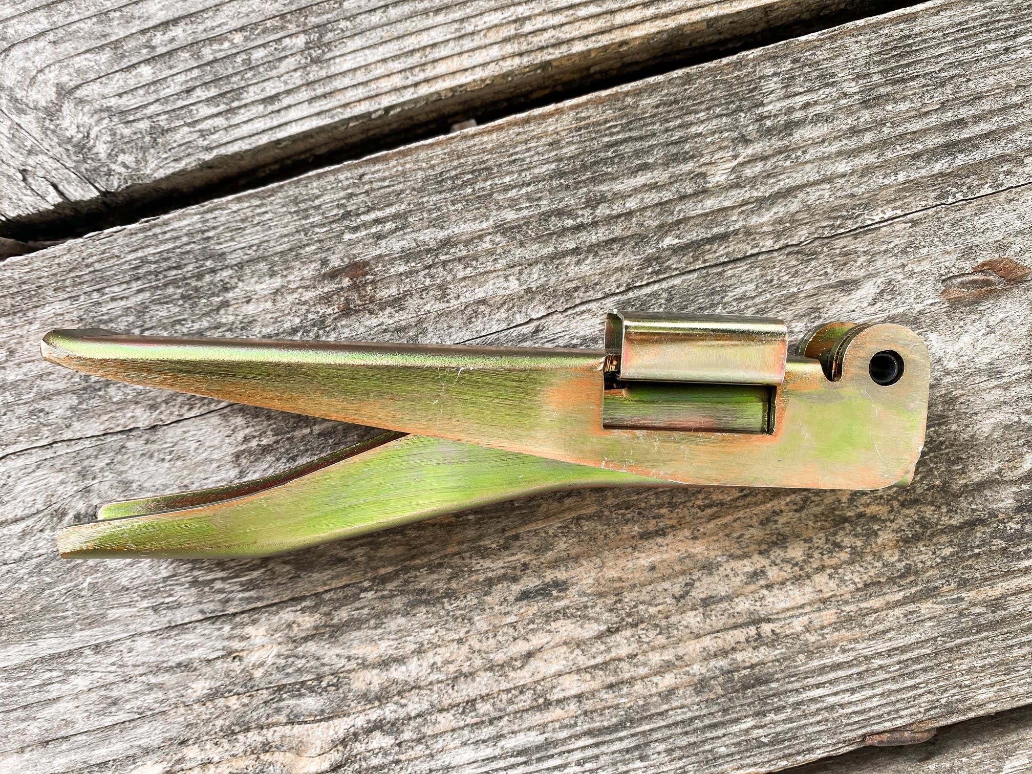 Petit Jean - Pince à replier pour feuillard