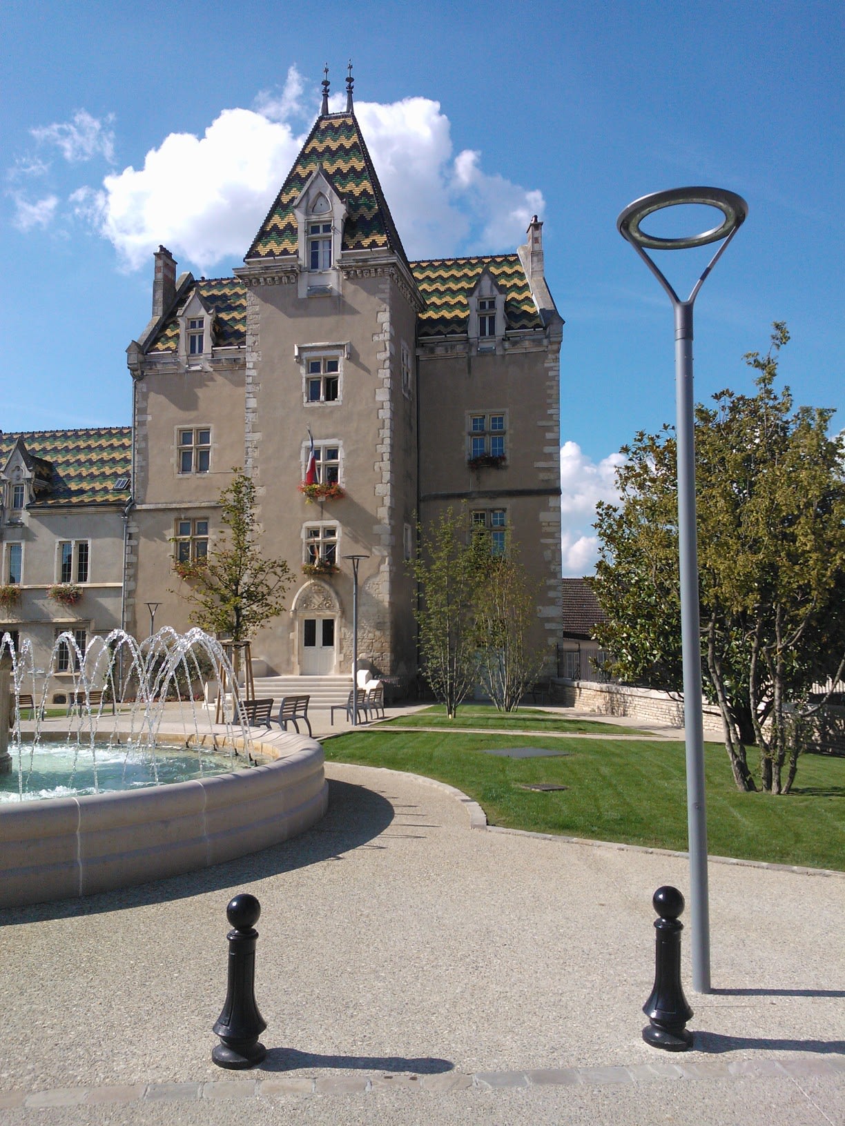 Petit Jean - TC 89, mât tubulaire en acier thermolaqué, dia.89mm, hauteur 4m, avec tiges