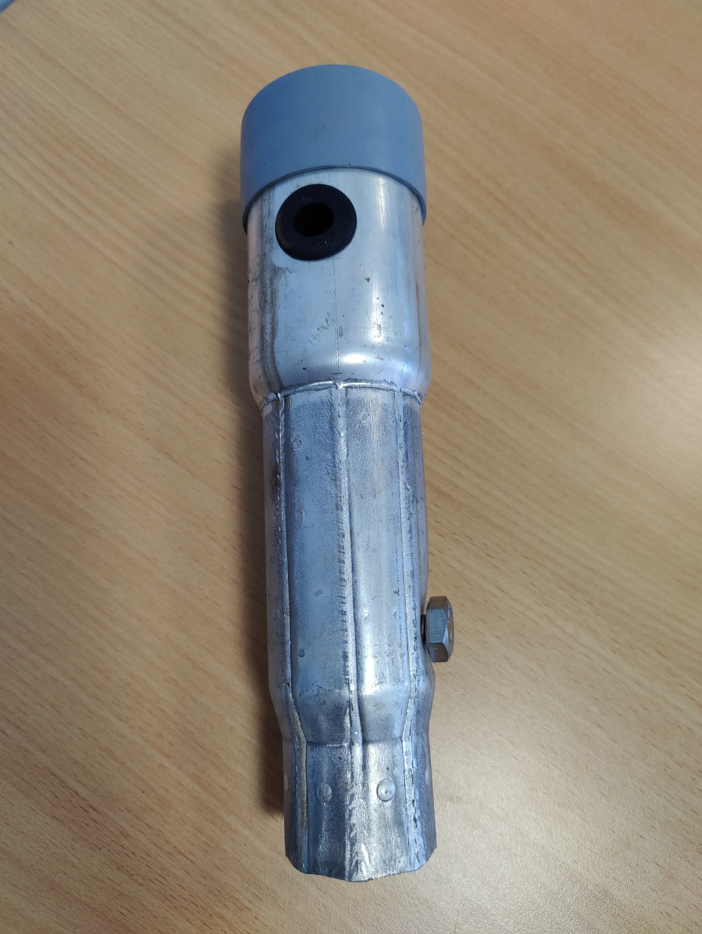 Petit Jean - Obturateur 2 passe-fils en aluminium pour tête de mât diamètre 62mm