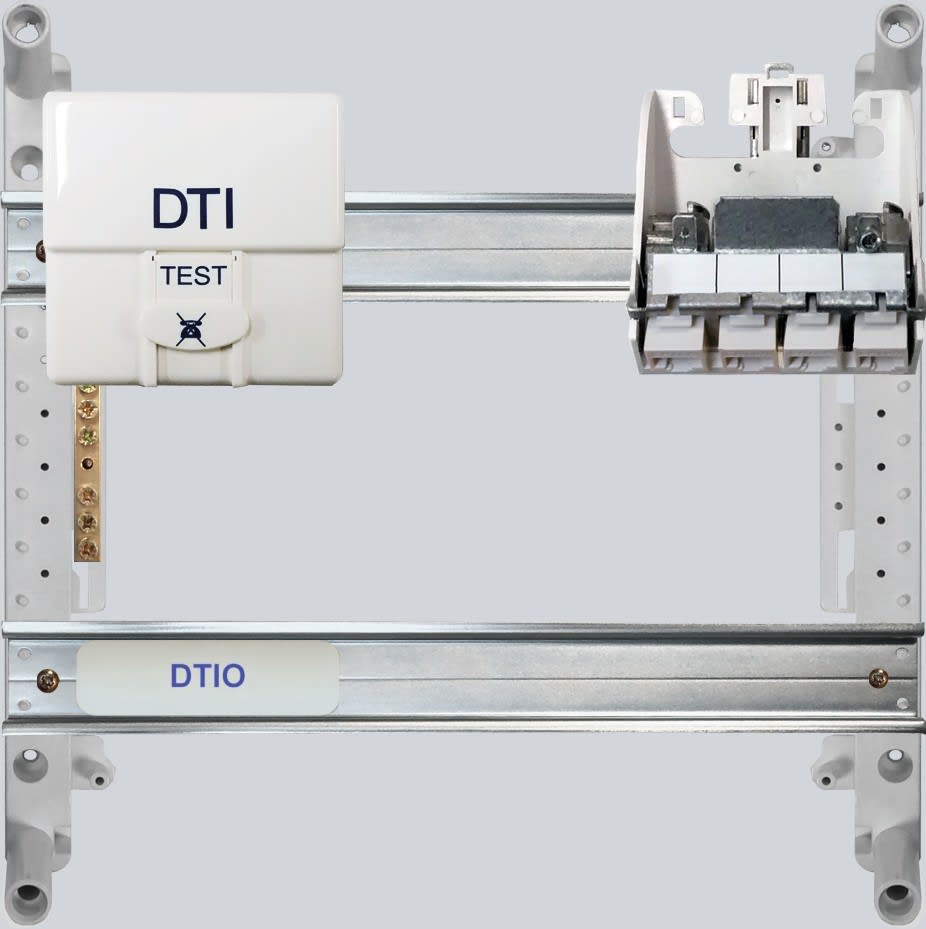 TONNA - Coffret de communication ABS V0 pré-équipé - H=250mm + DTI 2U + 1 pieuvre 4xRj45