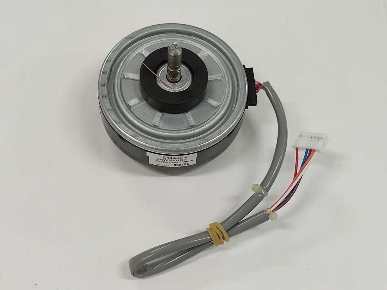 Daikin - MOTEUR DE VENTILATION 3SB40499-2