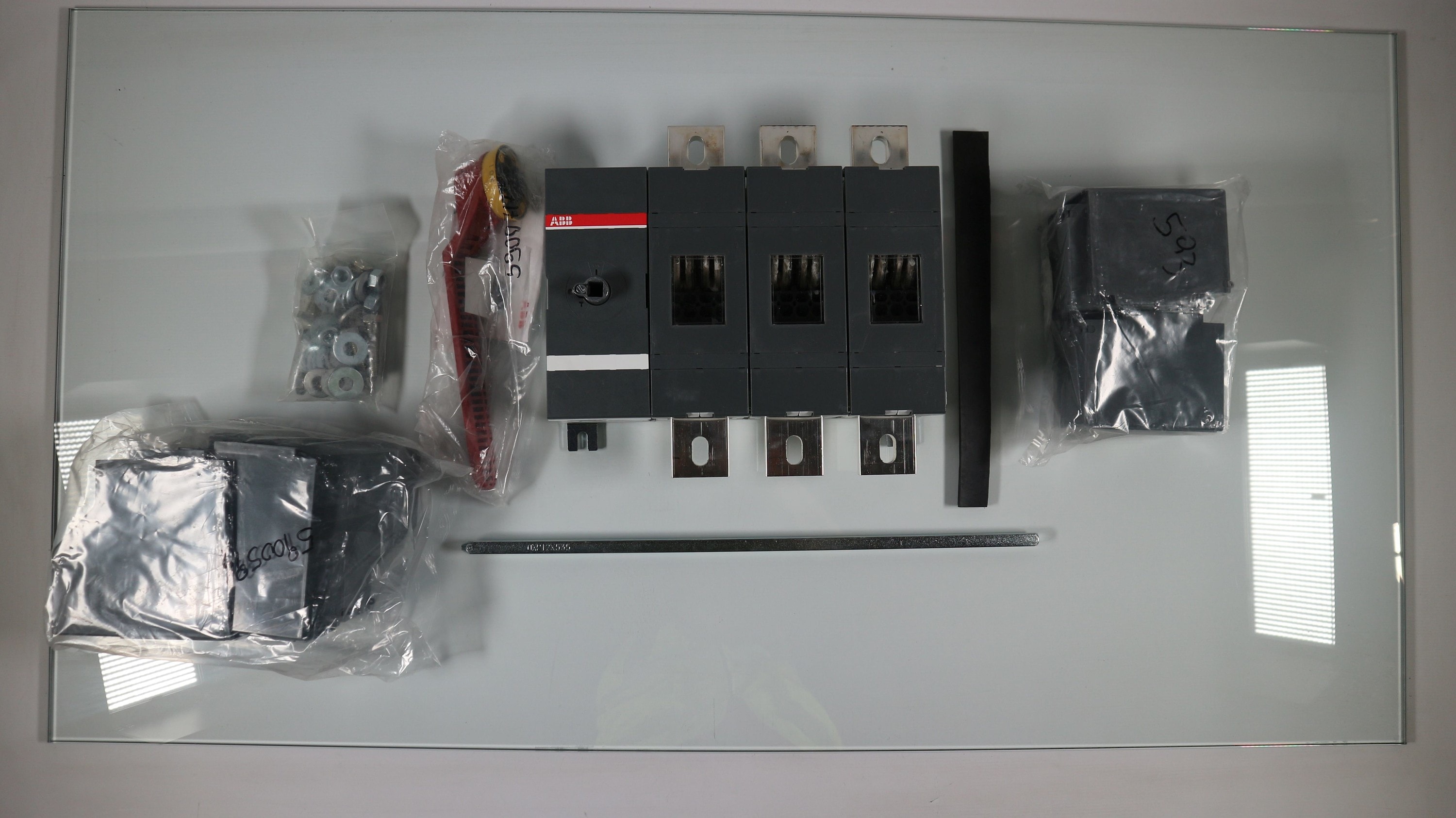 Daikin - A_MAIN SWITCH 1000A ABB-OT1000E03