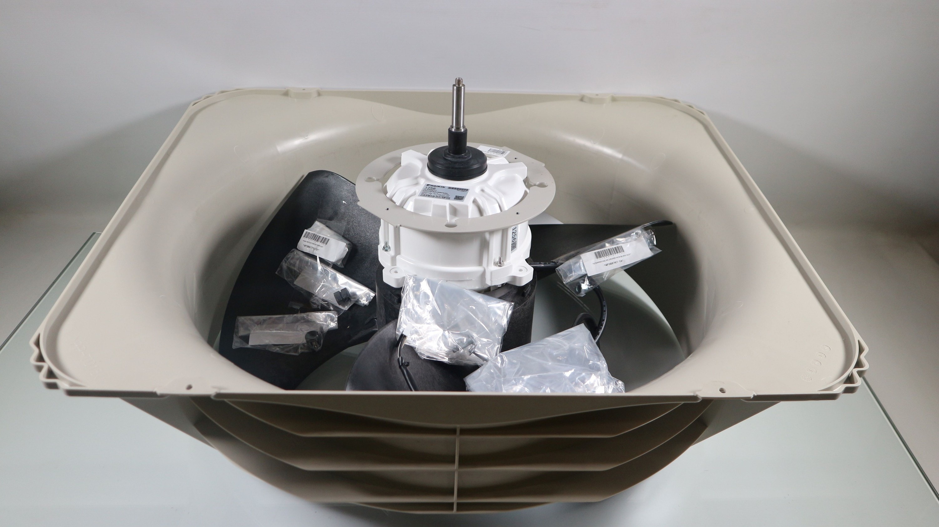 Daikin - FAN ASSY