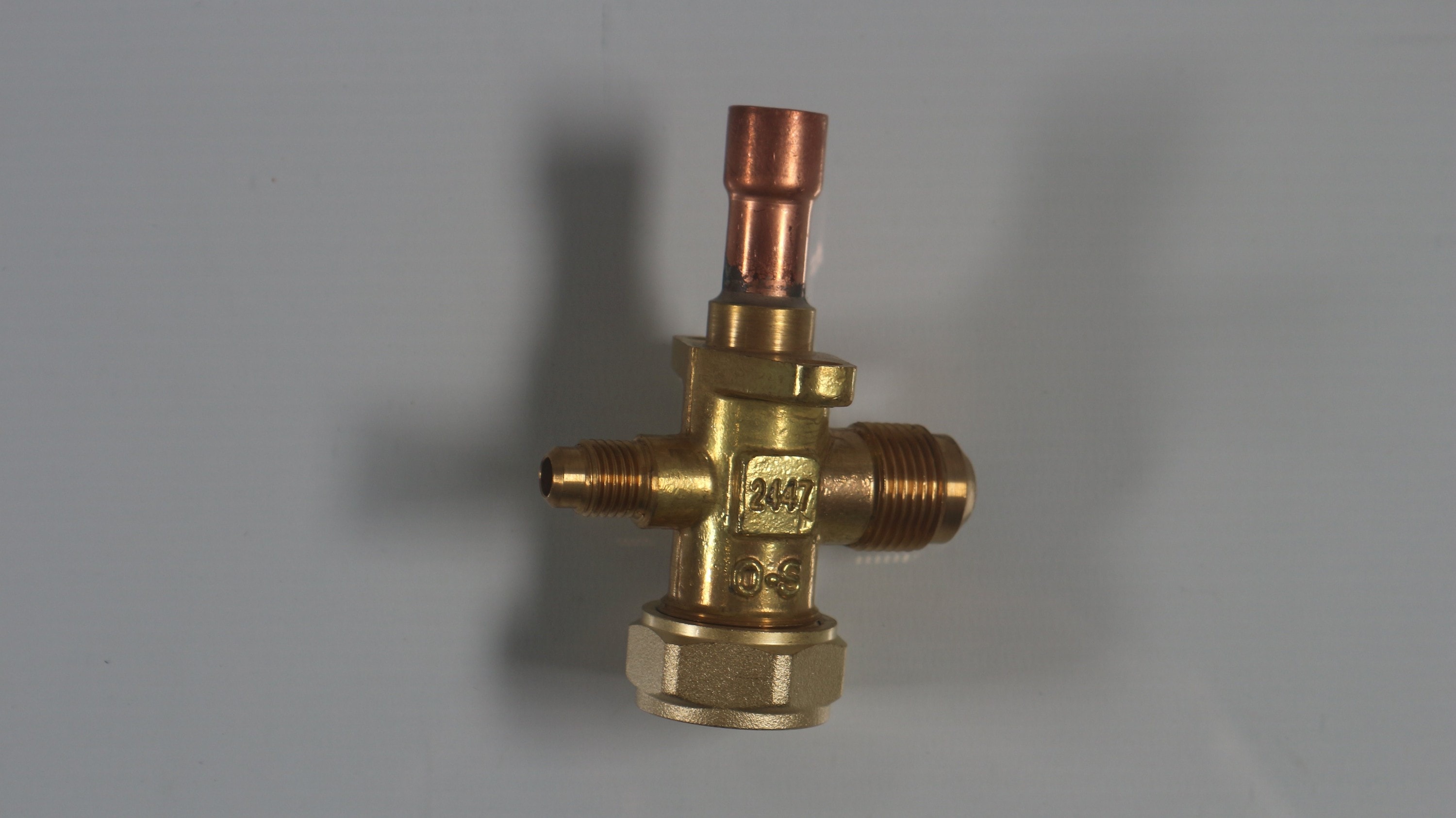 Daikin - "SHUT-OFF VALVE 1/2"" 3 VIE + TUBO"