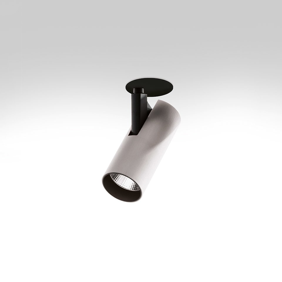 Artemide - VECTOR 40 SEMI-REC 940 WF BR.SILVER