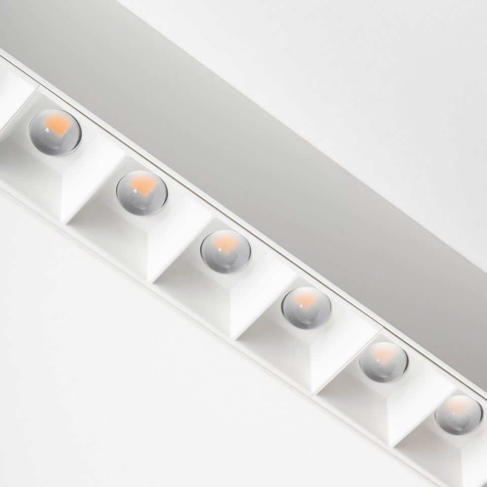 Artemide - A.39 S\\C SHARP REFR.DIR 2368 830 ND BCO