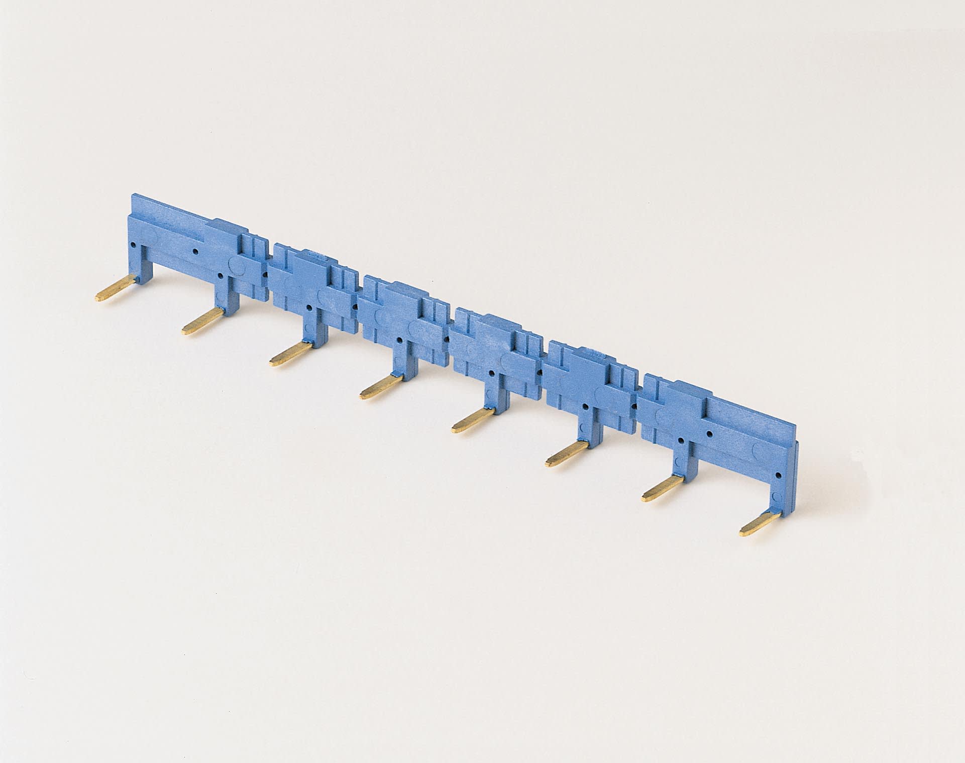 Finder - Peigne 8 broches pour supports 956.. - 958. - 959..