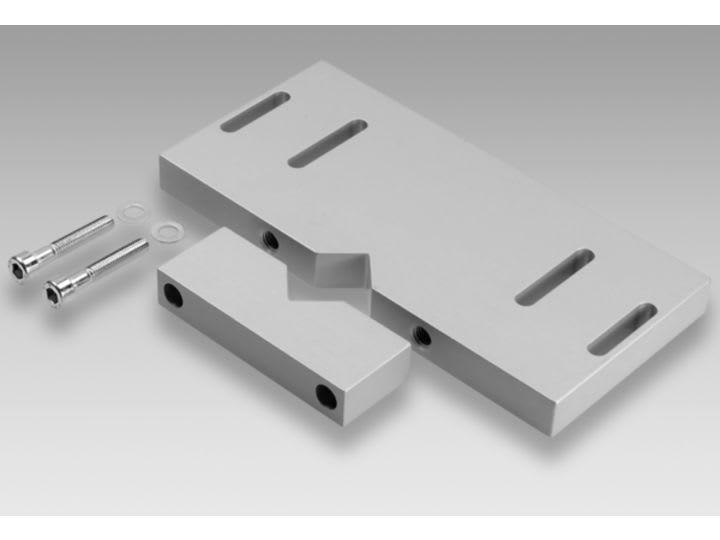 Baumer - Mounting plate for Scatec