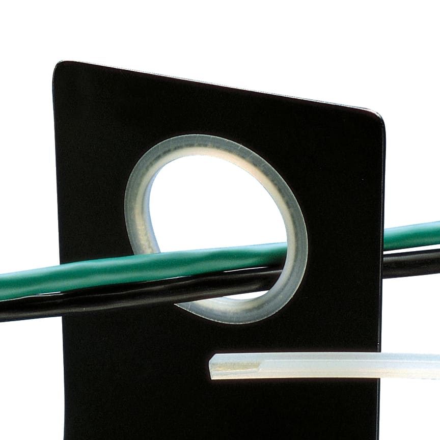 Panduit - Rouleau protège arête adhésif plein;ép. 2,5-3,7mm;PE Noir UV;long.30,5m;Cdt.1