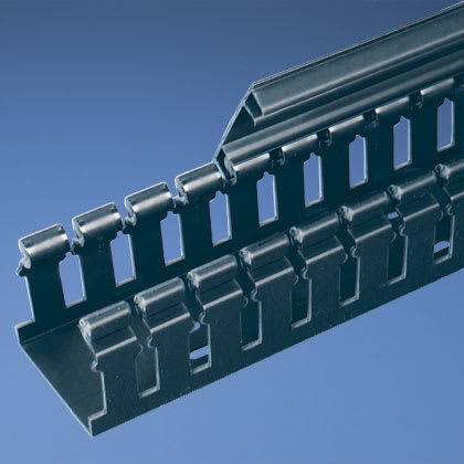 Panduit - Goulotte câbl. à charnière;3x3pouces;PVC noir;couvercle à ajouter;Cdt.6 pieds