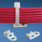Panduit - Embase 4 voies à oeillet;Attache jusqu'à 4,8mm;PA 6.6;NoirUV;vis M5;Cdt.1000