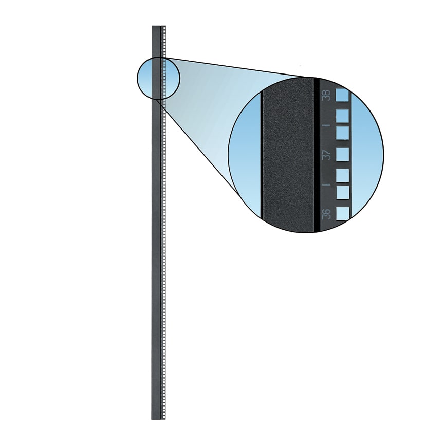 Panduit - Rear Cage Nut Equipment Mounting Rails f