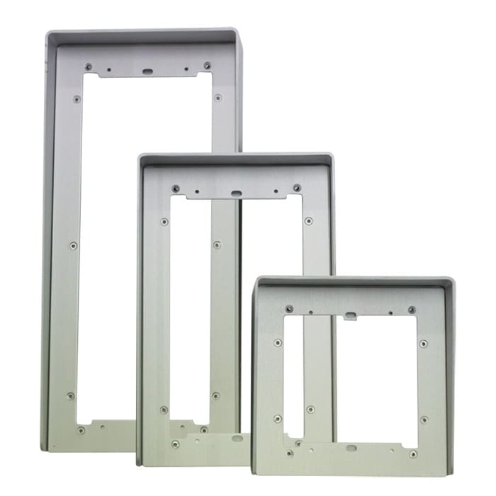 Comelit - Série Ikall - Visor anti-pluie 3 modules, aluminium anodisé naturel, 154x332x44