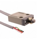 Omron - Métal, plongeur à galet, IP67, action rapide, 1 inverseur, 5 A, câble S-flex 3 m