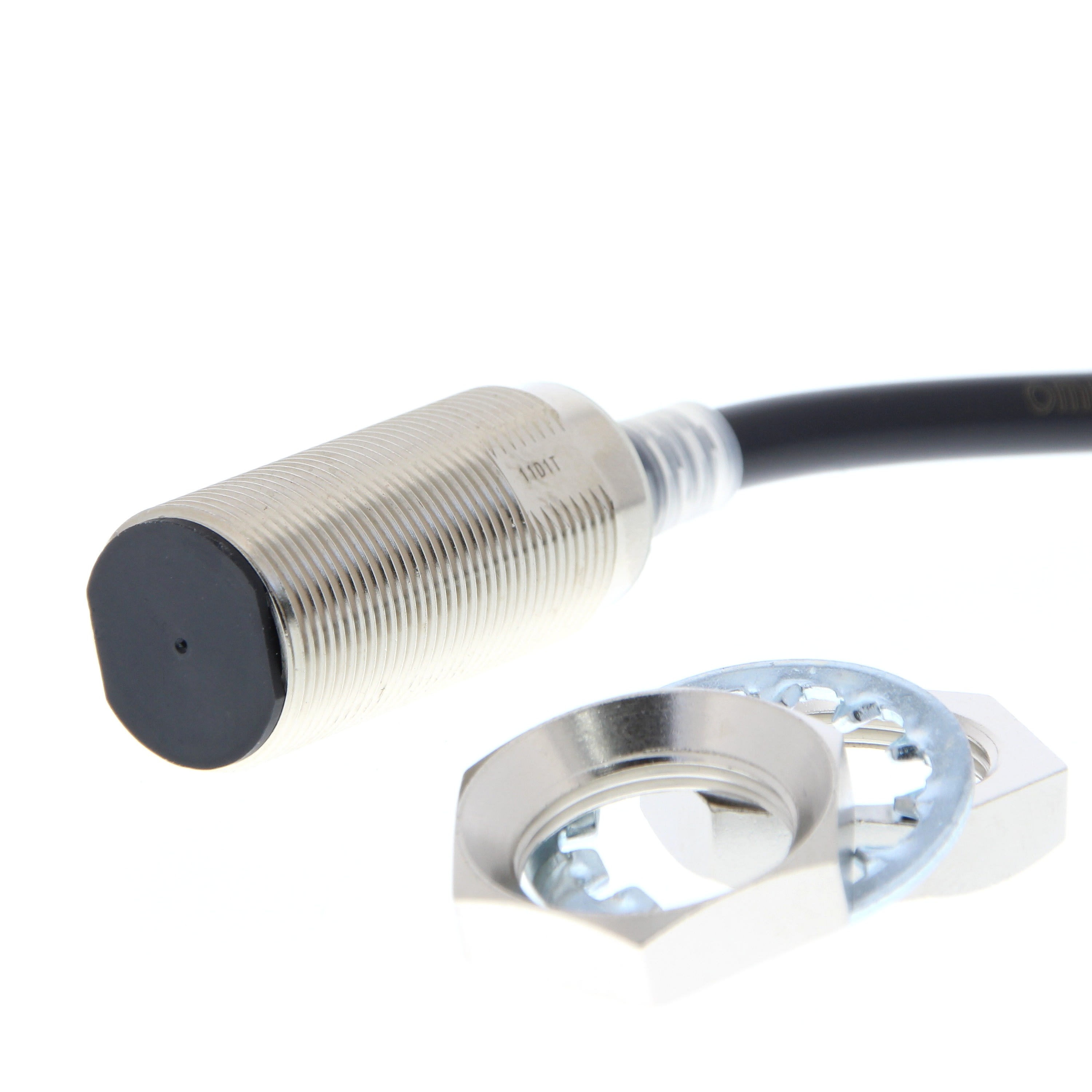 Omron - Détecteur de proximité, à induction, laiton nickelé, M18, blindé, 11 m