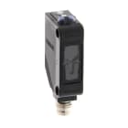 Omron - A réflecteur, 15 m, 10-30 Vc.c., PNP, IP67, connecteur M8 4 broches