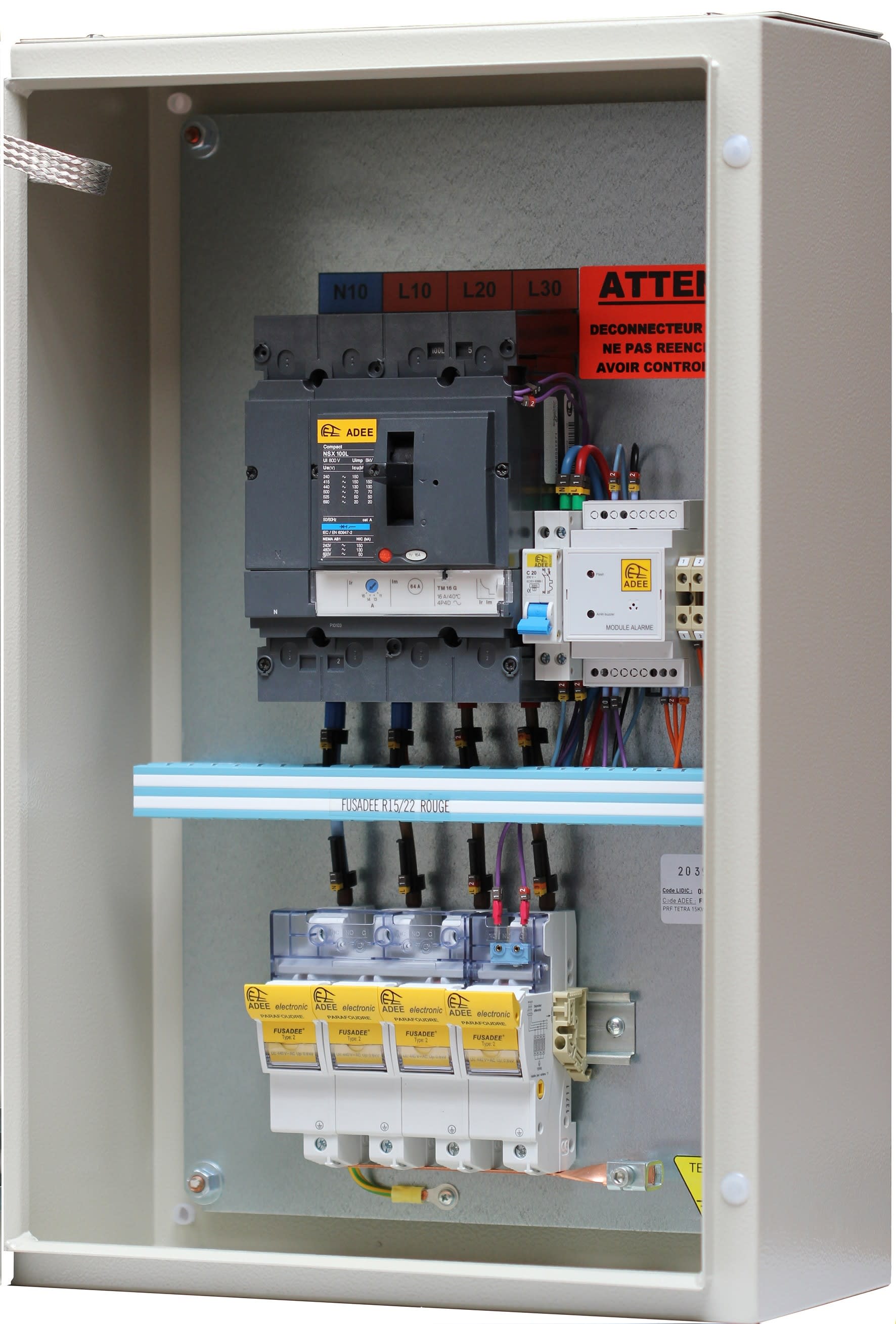 Adee - Coffret parafoudre FUSADEE 4P 45kW R15/22 avec déconecteur et alarme