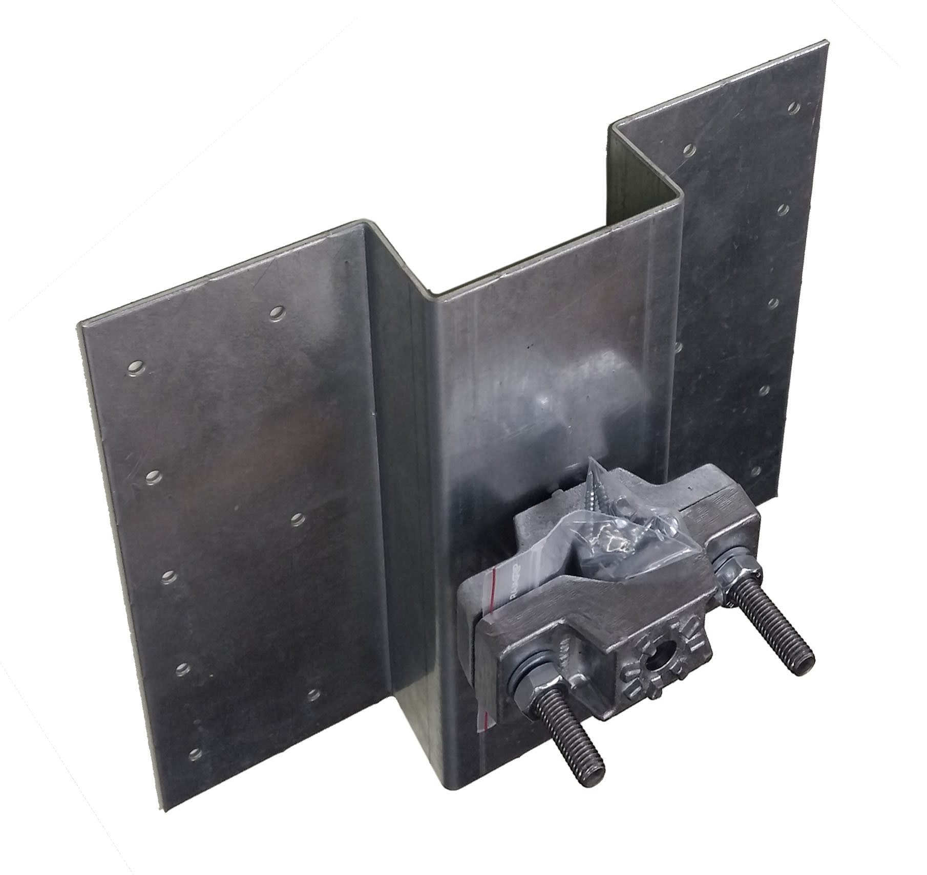 Adee - Platine support pour fixation mât paratonnerre sur bardage