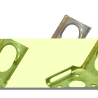 Sicame - Patte d'ancrage (acier). Fixation par boulon Ø16 mm ou feuillard ou 4 vis Ø4 mm