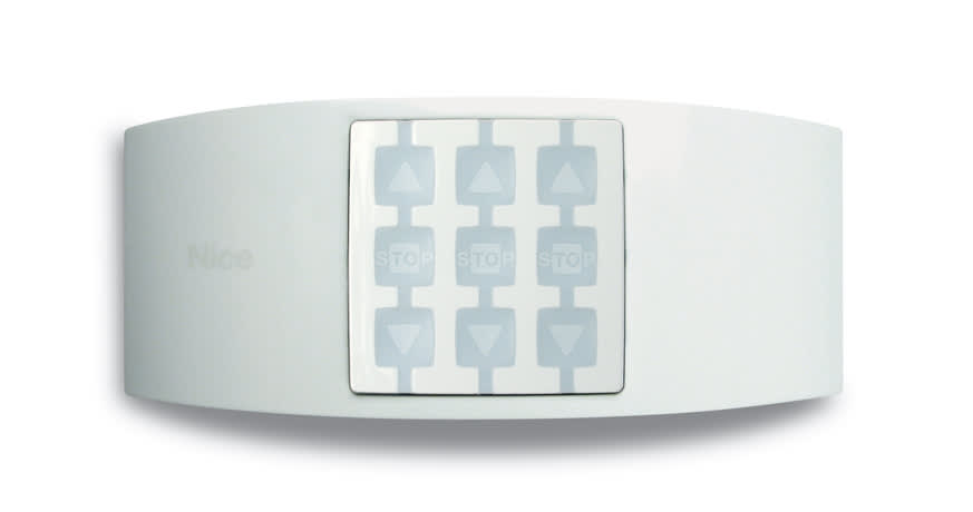 Nice - Plastique blanc + caoutchouc ? Ice Blue ?