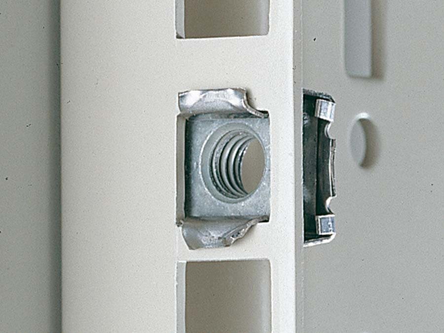 Efirack Efilan - Ecrou cage M5 sans mise en contact