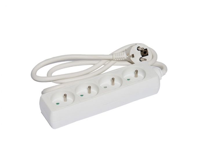CEBA - Bloc 4 prises domestique blanc - 1,5m de câble HO5VVF 3G1 - IP20
