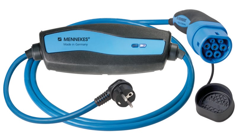 MENNEKES ELECTROTECHNIQUE FRANCE - Câble de recharge 4M (Mode2), 13A 1P+N+T avec moduleIC-CPD, fiche NF (0,30m)et p
