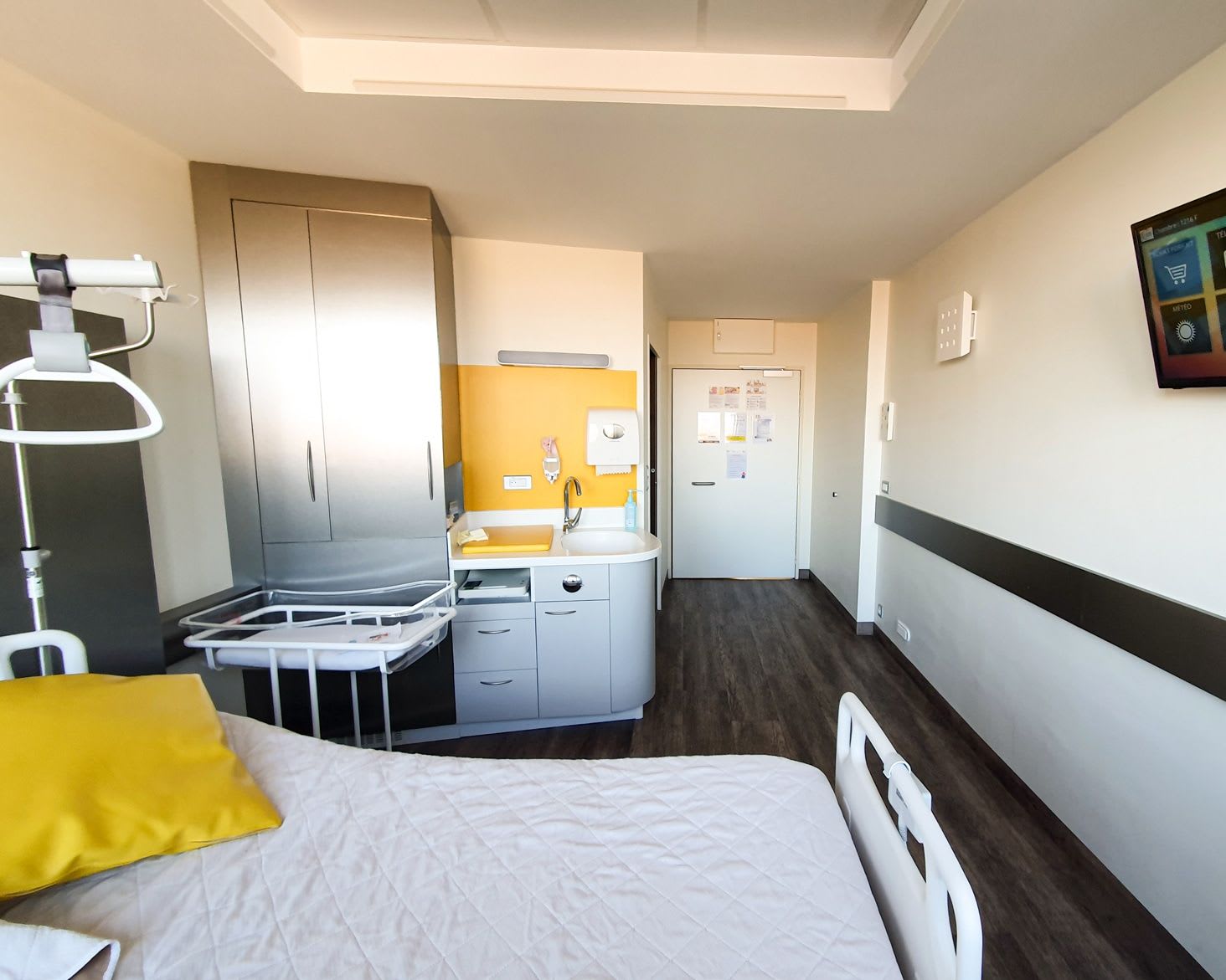 Sfel - APS206C1B1H30E2 - 8W, 3000K, L610mm, électronique