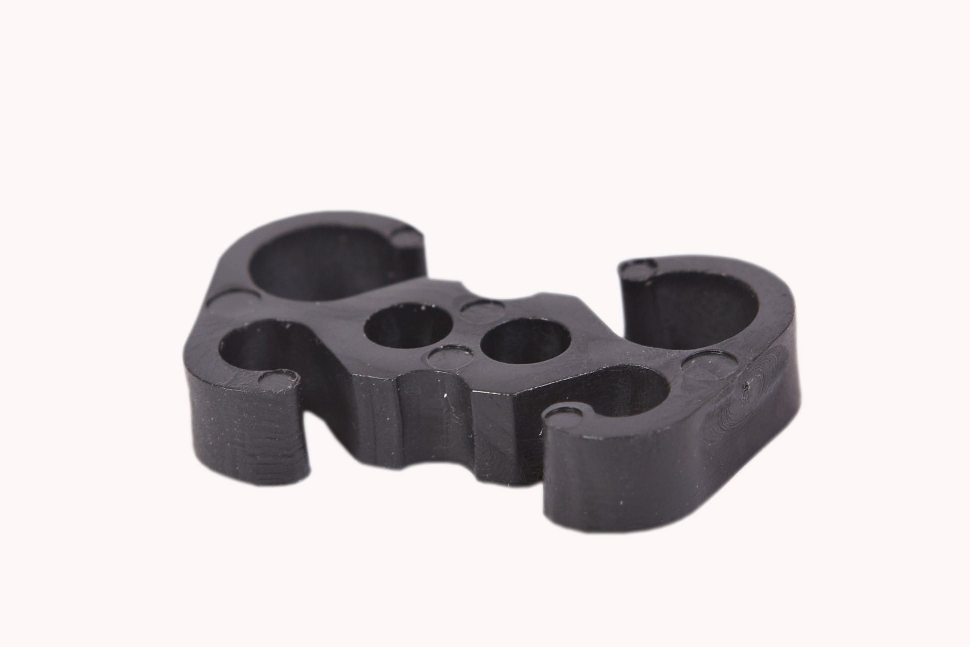 ACSO - Support de câble pour gouttière 100mm - Sachet de 25 unités