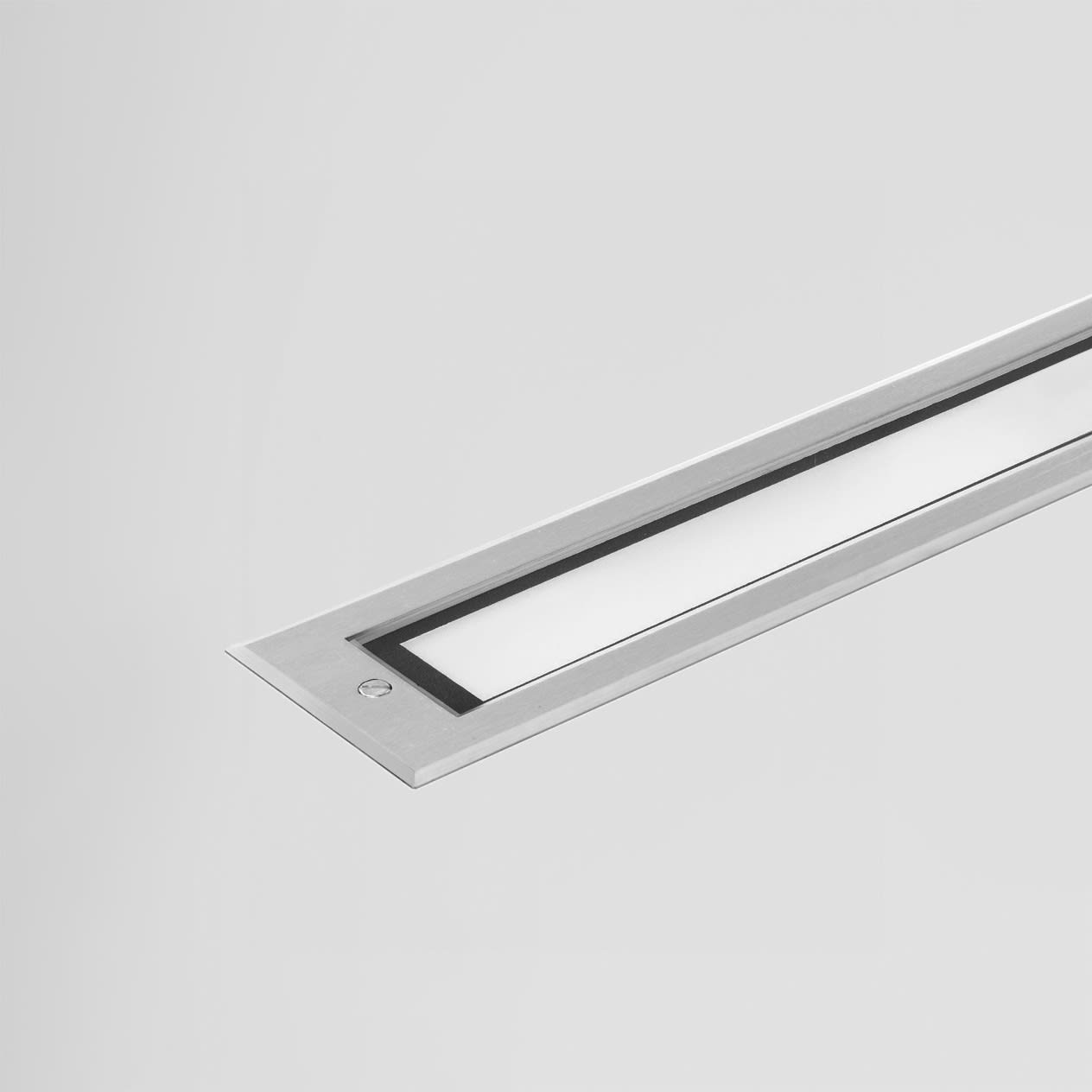 Side Lighting - LONGLIGHT GROUND PASS L.375mm 4W 92lm 3000K IP67 INOX 220-240V  50/60Hz