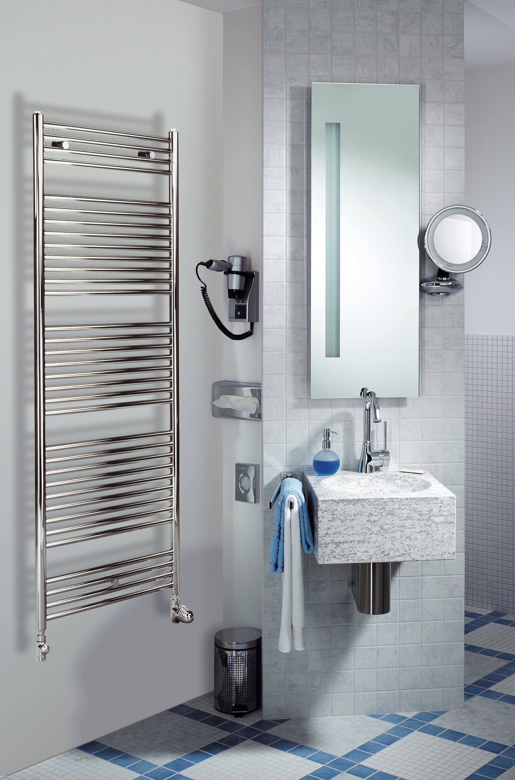 Acova - Atoll Spa EC, Finition Chromée, 705W, H 1706 mm / L 600 mm