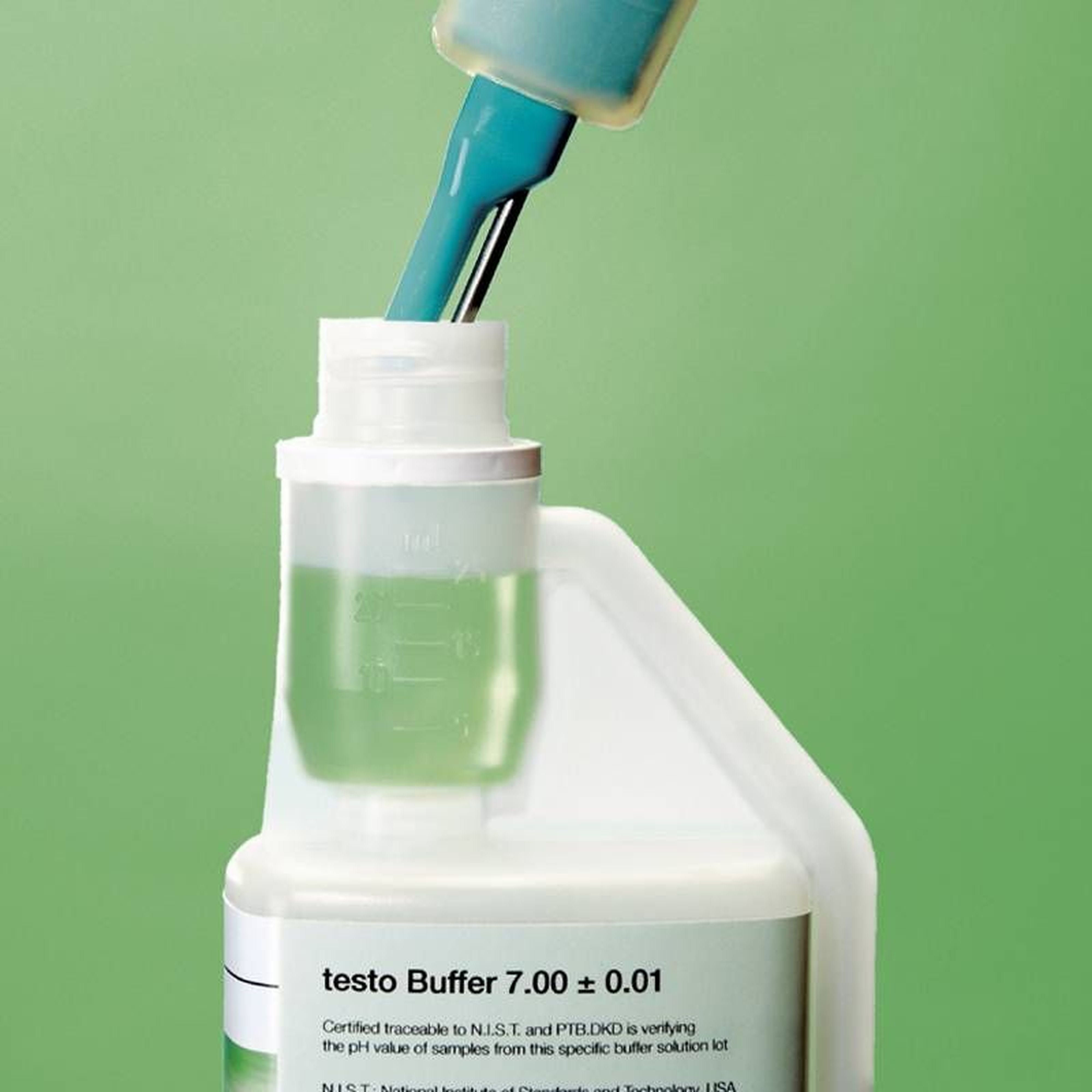 TESTO - Solution tampon pH 7.00 en flacon doseur (250 ml)