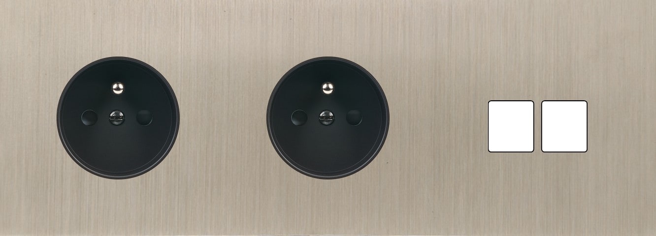 MODELEC - Façade Empreintes PLAN Nickel Satiné Triple Horizontale 2 Prises de Courant M2 M