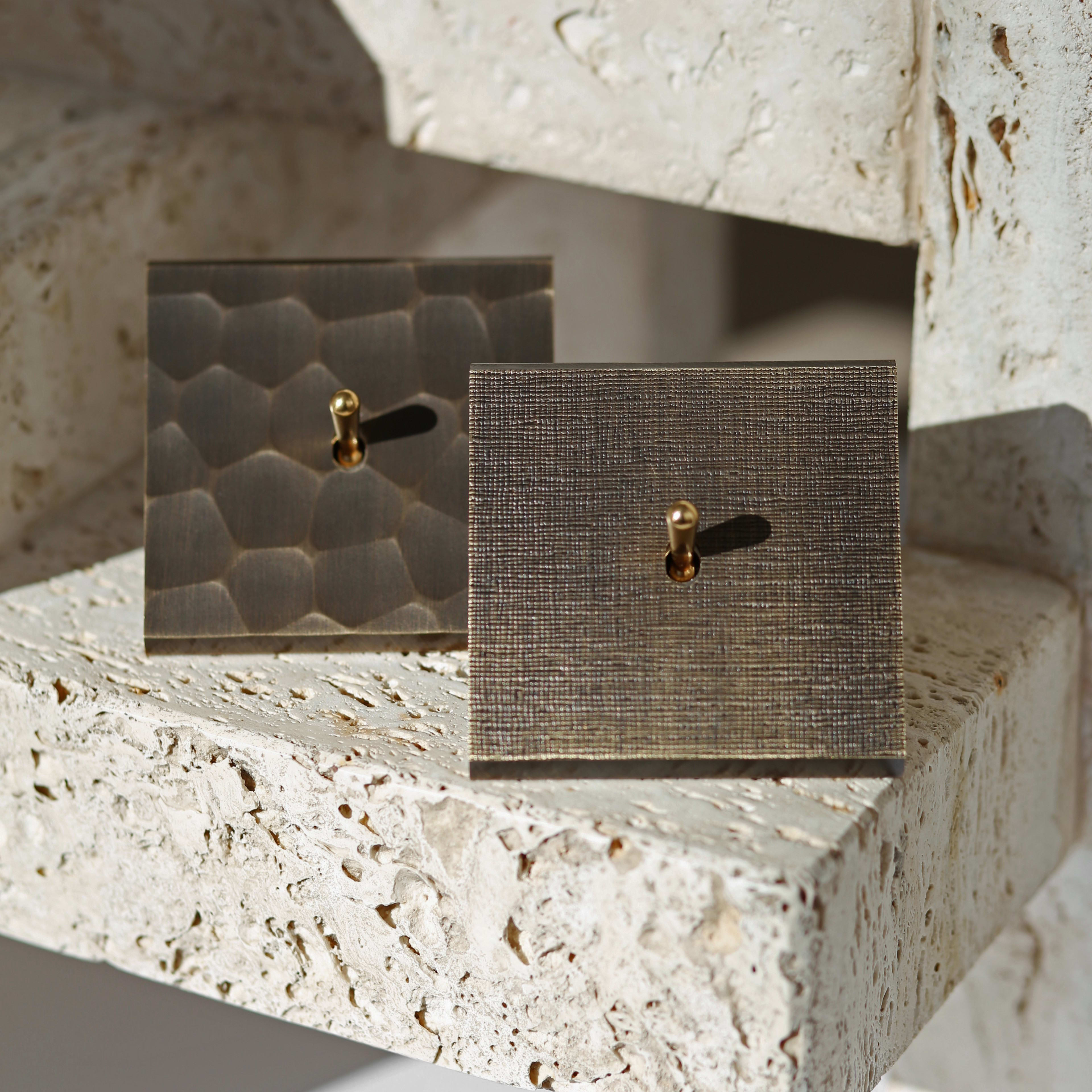 MODELEC - Façade Fascination Laiton Coslan Etroite Longue B1 Eloigne + Led