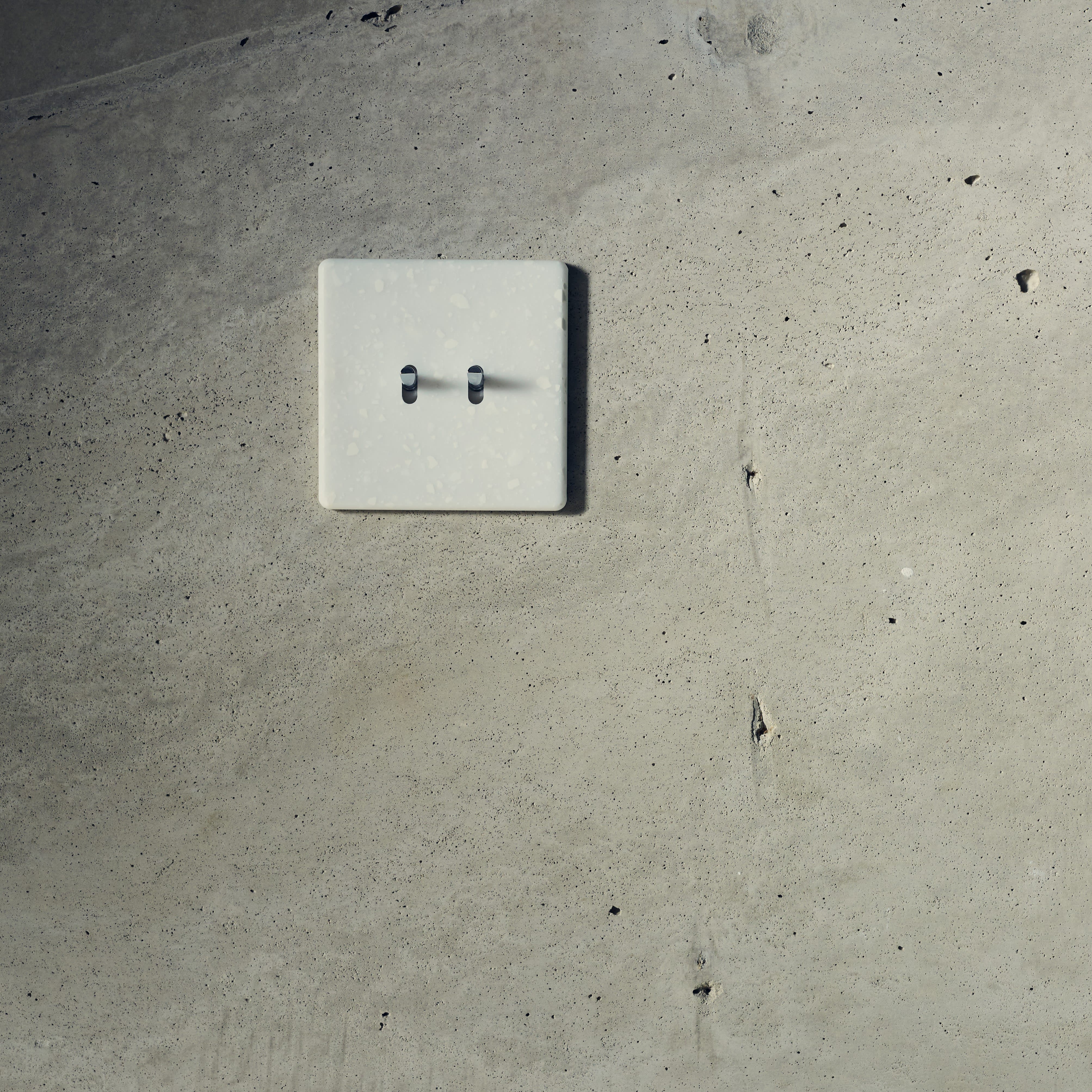 MODELEC - Façade Hitera Terrazzo Blanc Prise De Courant Simple Italie Magnétique