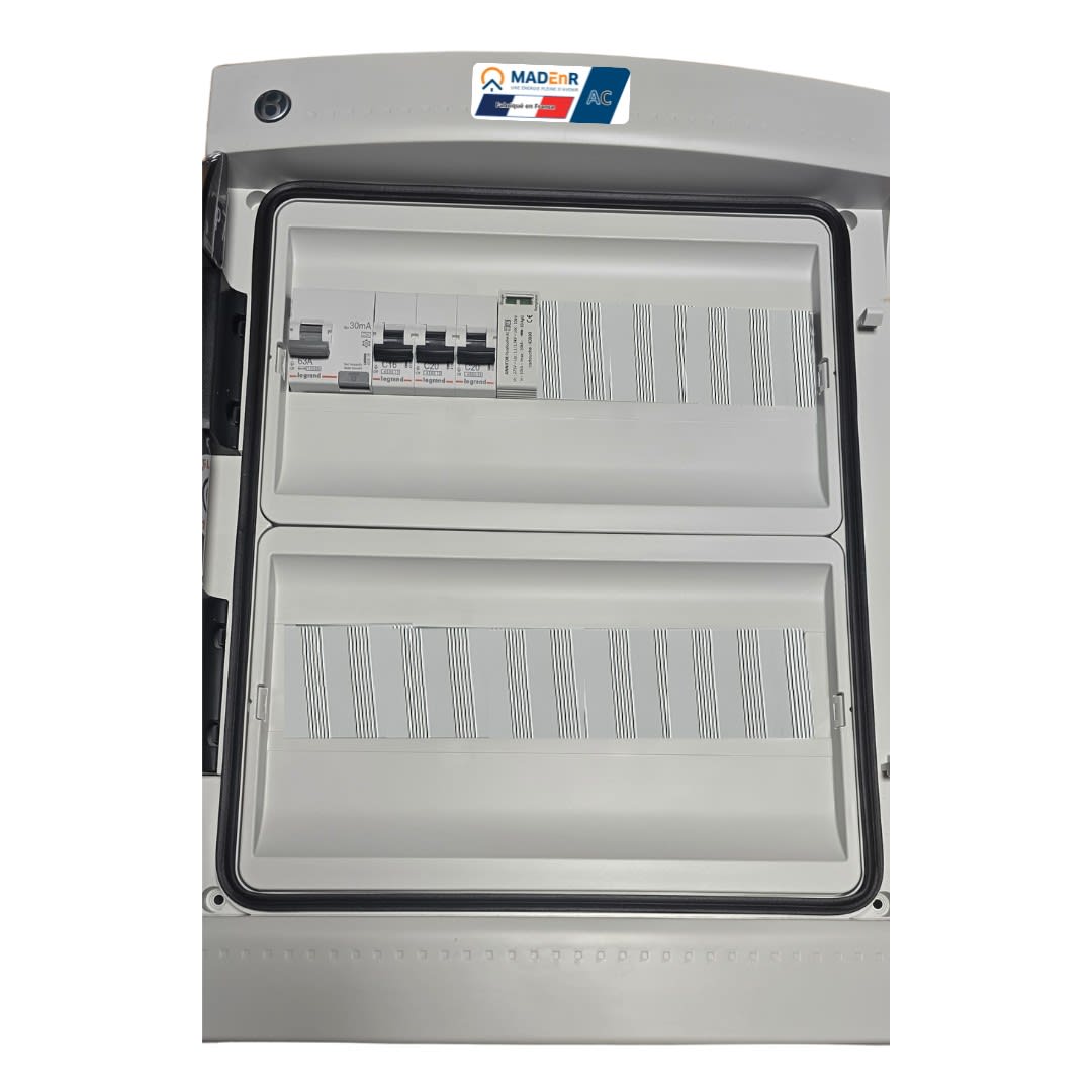 Madenr - Coffret AC Mono micro onduleur autre Enphase 3kW (C20) Prise place ECU-C LG 30mA